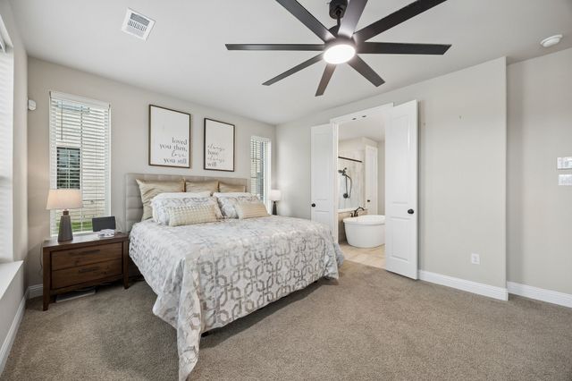 511 Grand Oak Drive, Fate, TX 75189