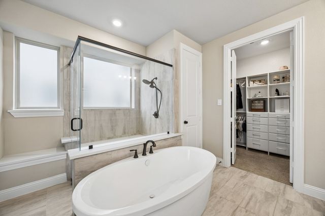 511 Grand Oak Drive, Fate, TX 75189