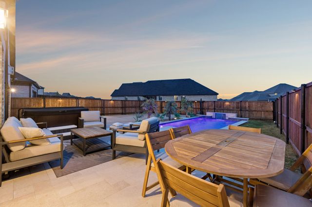 511 Grand Oak Drive, Fate, TX 75189