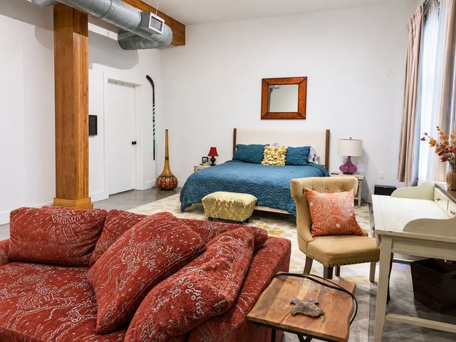 2502 Live Oak Street 322, Dallas, TX 75204