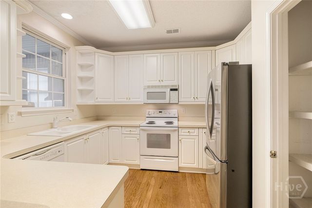 205 Meadowlark Circle, Savannah, GA 31419