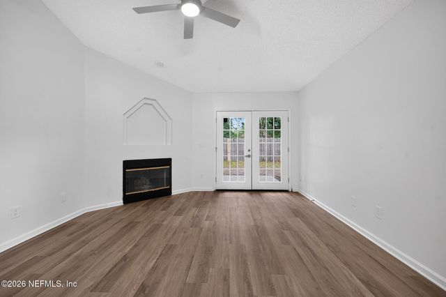 8233 VELVET SPRINGS Lane, Jacksonville, FL 32244
