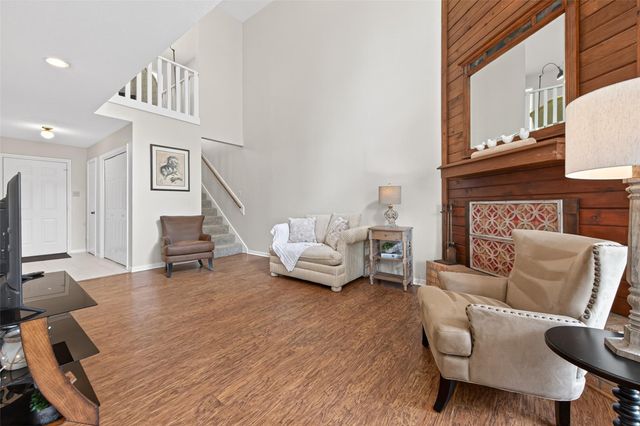 113 Normal Park Drive B, Huntsville, TX 77320