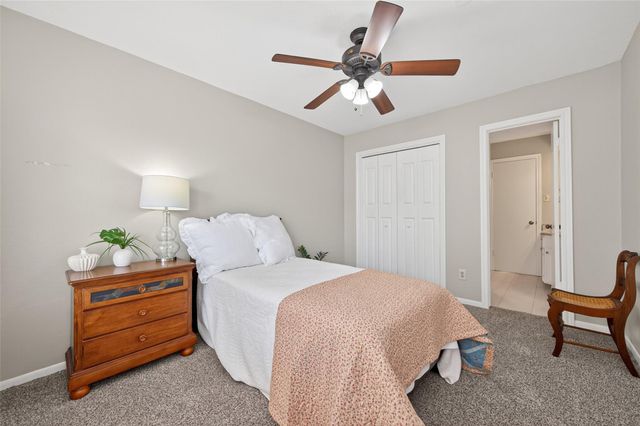 113 Normal Park Drive B, Huntsville, TX 77320