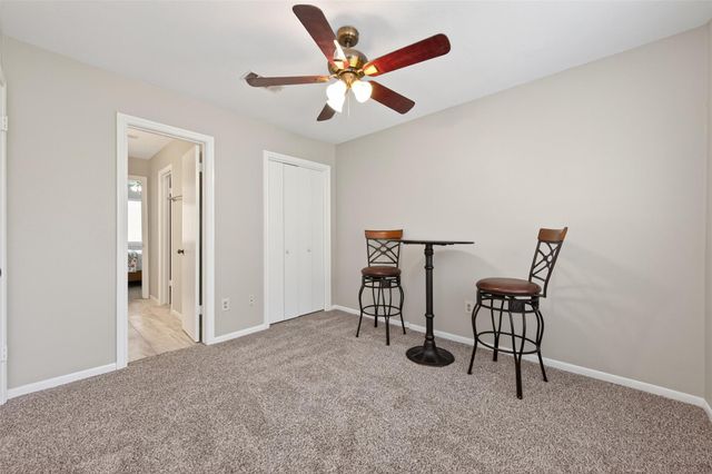 113 Normal Park Drive B, Huntsville, TX 77320