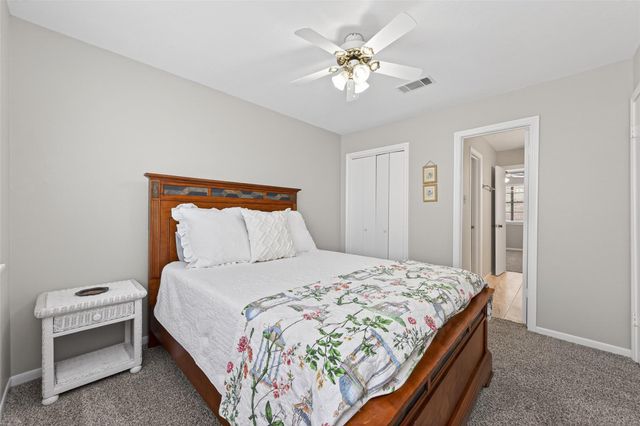 113 Normal Park Drive B, Huntsville, TX 77320