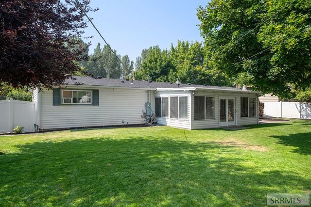 235 Spruce Street, Shelley, ID 83274
