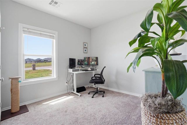 4254 Mesa Dr, Elgin, OK 73538