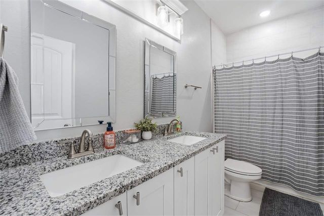 4254 Mesa Dr, Elgin, OK 73538