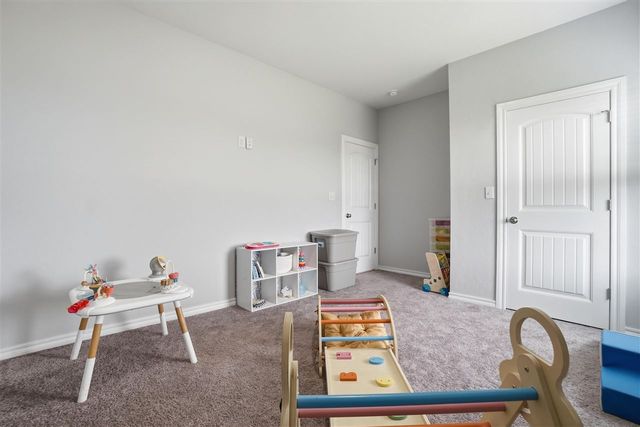 4254 Mesa Dr, Elgin, OK 73538