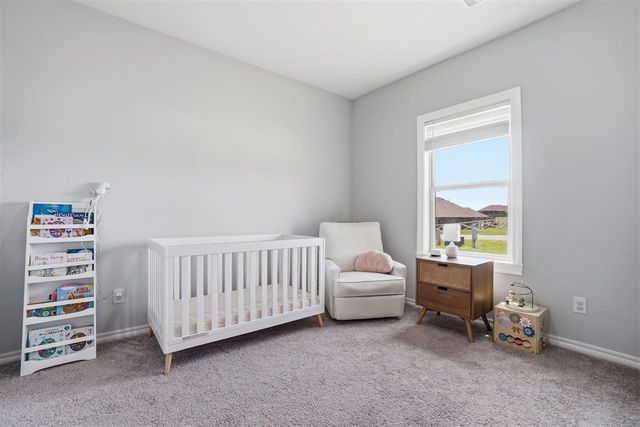 4254 Mesa Dr, Elgin, OK 73538