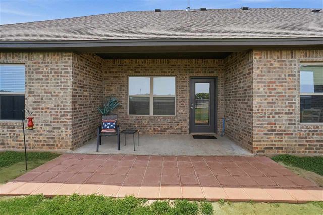 4254 Mesa Dr, Elgin, OK 73538