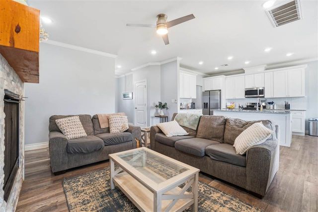 4254 Mesa Dr, Elgin, OK 73538