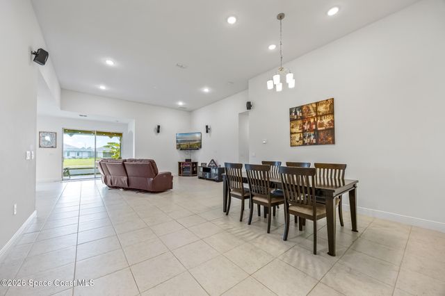 4398 Lago Vista Drive, Micco, FL 32976