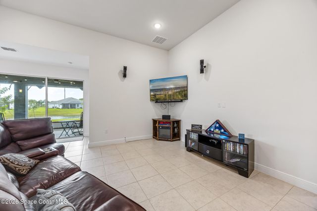 4398 Lago Vista Drive, Micco, FL 32976