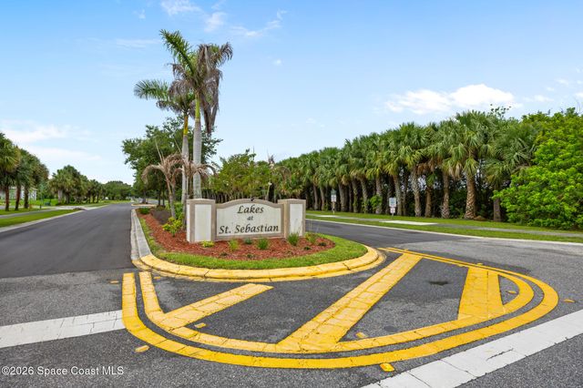 4398 Lago Vista Drive, Micco, FL 32976