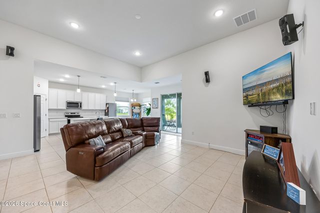 4398 Lago Vista Drive, Micco, FL 32976