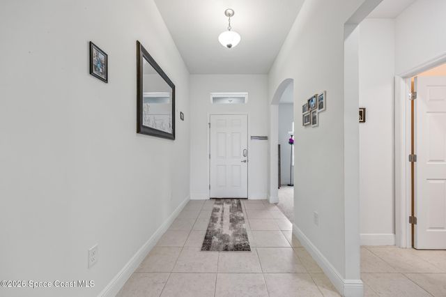 4398 Lago Vista Drive, Micco, FL 32976