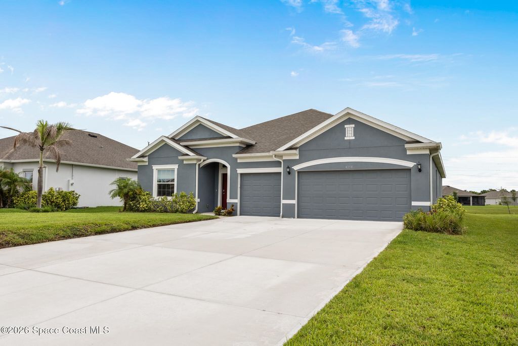 4398 Lago Vista Drive, Micco, FL 32976