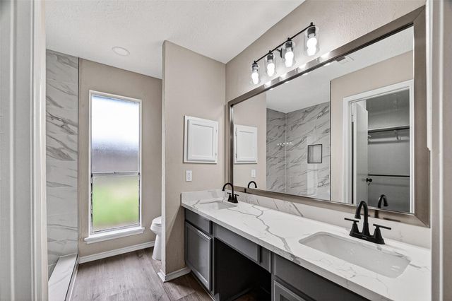 16730 Barkentine Lane, Friendswood, TX 77546