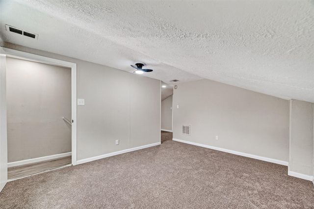 16730 Barkentine Lane, Friendswood, TX 77546
