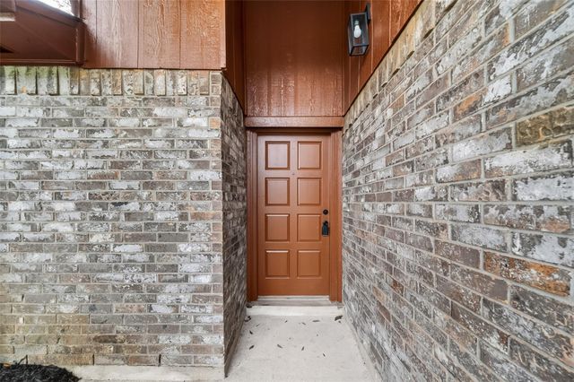 16730 Barkentine Lane, Friendswood, TX 77546