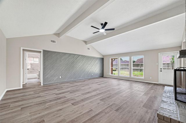 16730 Barkentine Lane, Friendswood, TX 77546