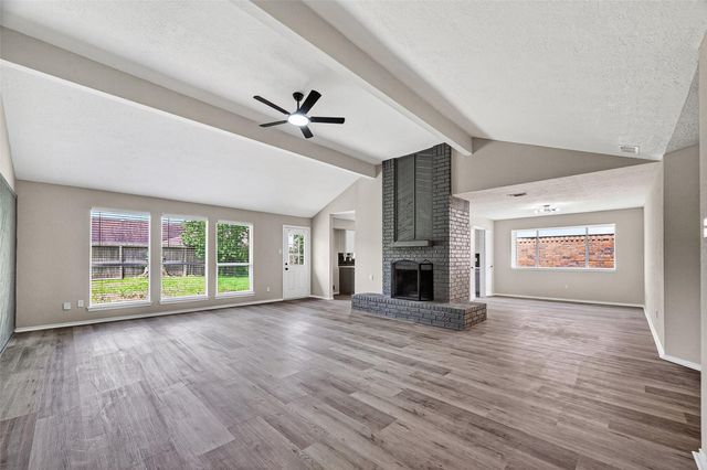 16730 Barkentine Lane, Friendswood, TX 77546