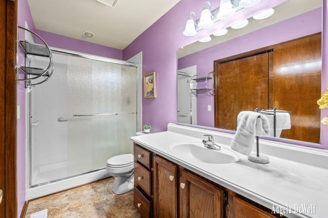 318 Aniline Avenue N, Holland, MI 49424