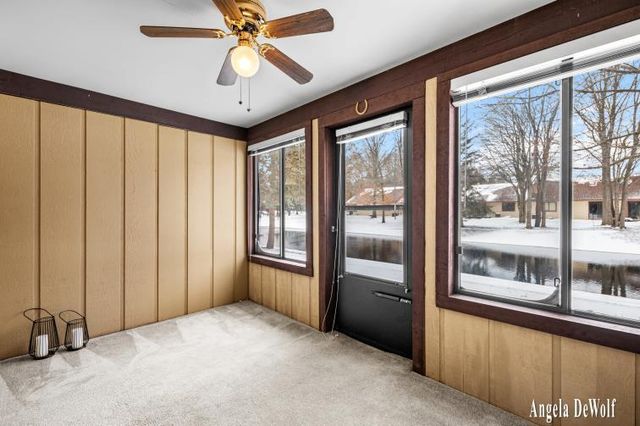 318 Aniline Avenue N, Holland, MI 49424