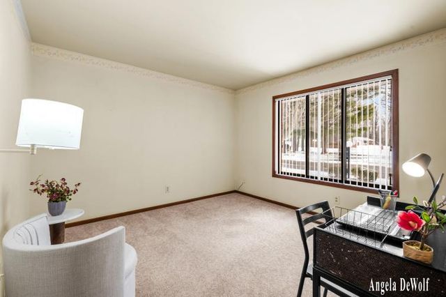 318 Aniline Avenue N, Holland, MI 49424