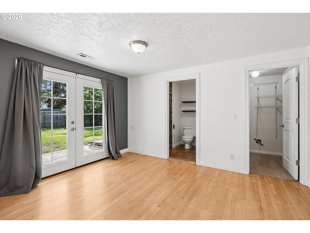 17465 Sw BLANTON St, Beaverton, OR 97078