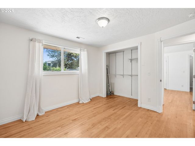 17465 Sw BLANTON St, Beaverton, OR 97078