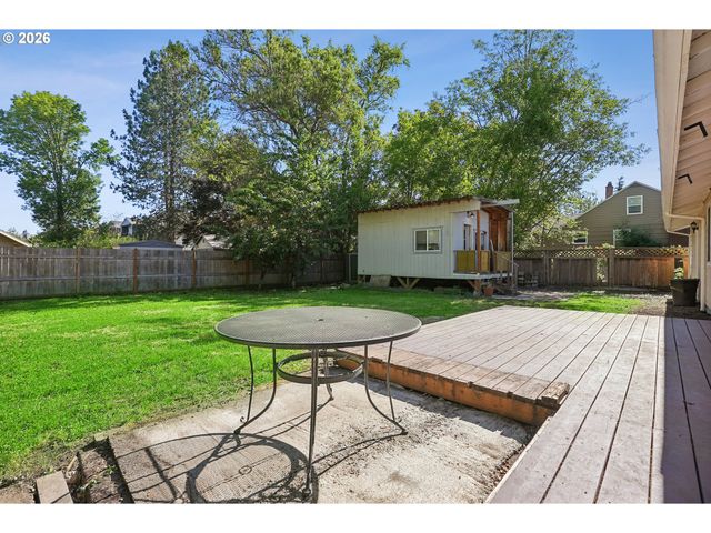 17465 Sw BLANTON St, Beaverton, OR 97078