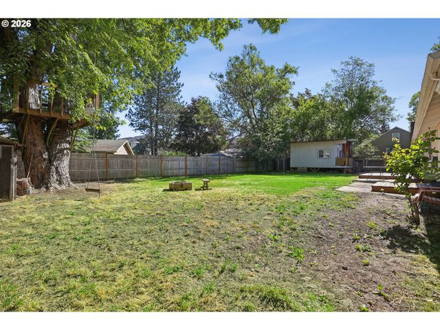 17465 Sw BLANTON St, Beaverton, OR 97078