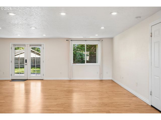 17465 Sw BLANTON St, Beaverton, OR 97078