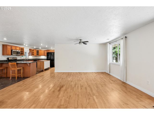 17465 Sw BLANTON St, Beaverton, OR 97078