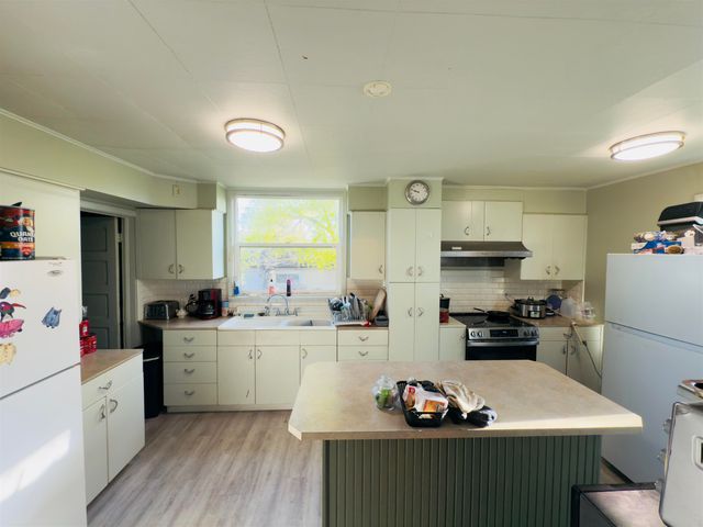 4722 N Regal St, Spokane, WA 99217