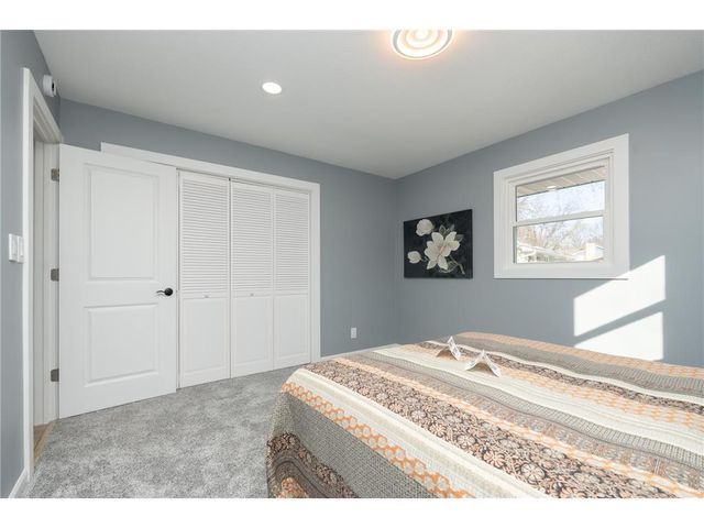 300 Viking Drive, Mankato, MN 56001