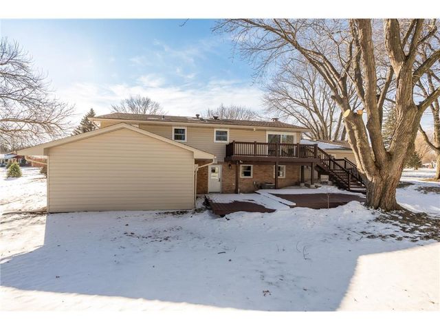 300 Viking Drive, Mankato, MN 56001