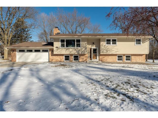 300 Viking Drive, Mankato, MN 56001