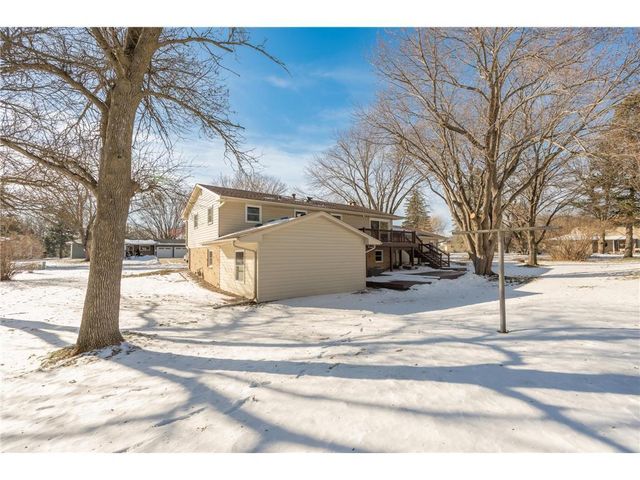 300 Viking Drive, Mankato, MN 56001