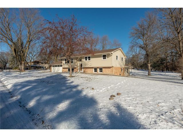 300 Viking Drive, Mankato, MN 56001