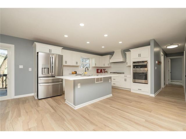 300 Viking Drive, Mankato, MN 56001