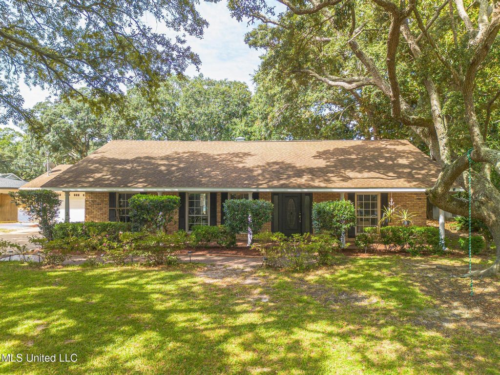 409 Linda Drive, Biloxi, MS 39531