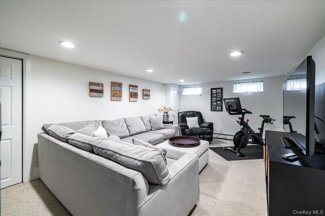 3643 Woodward Avenue, Seaford, NY 11783