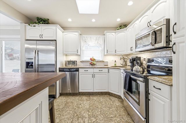 3643 Woodward Avenue, Seaford, NY 11783