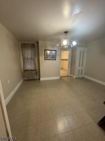 14 Wakeman Ave, Newark City, NJ 07104