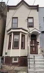 14 Wakeman Ave, Newark City, NJ 07104