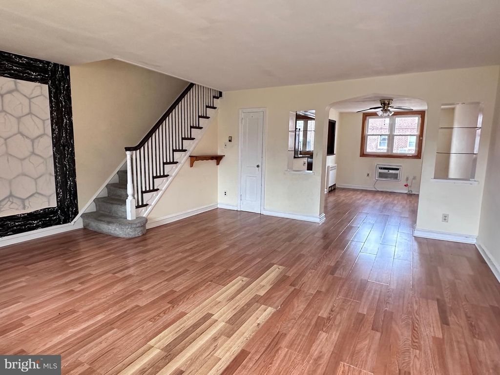 3025 LONGSHORE AVE, Philadelphia, PA 19149